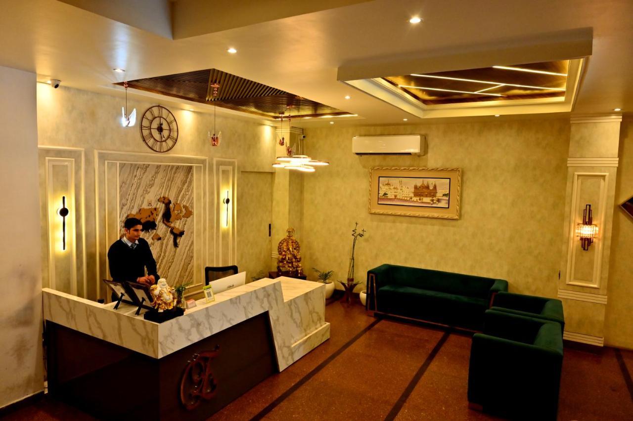 Hotel Elite - 5 Mins From Golden Temple Αμριτσάρ Εξωτερικό φωτογραφία